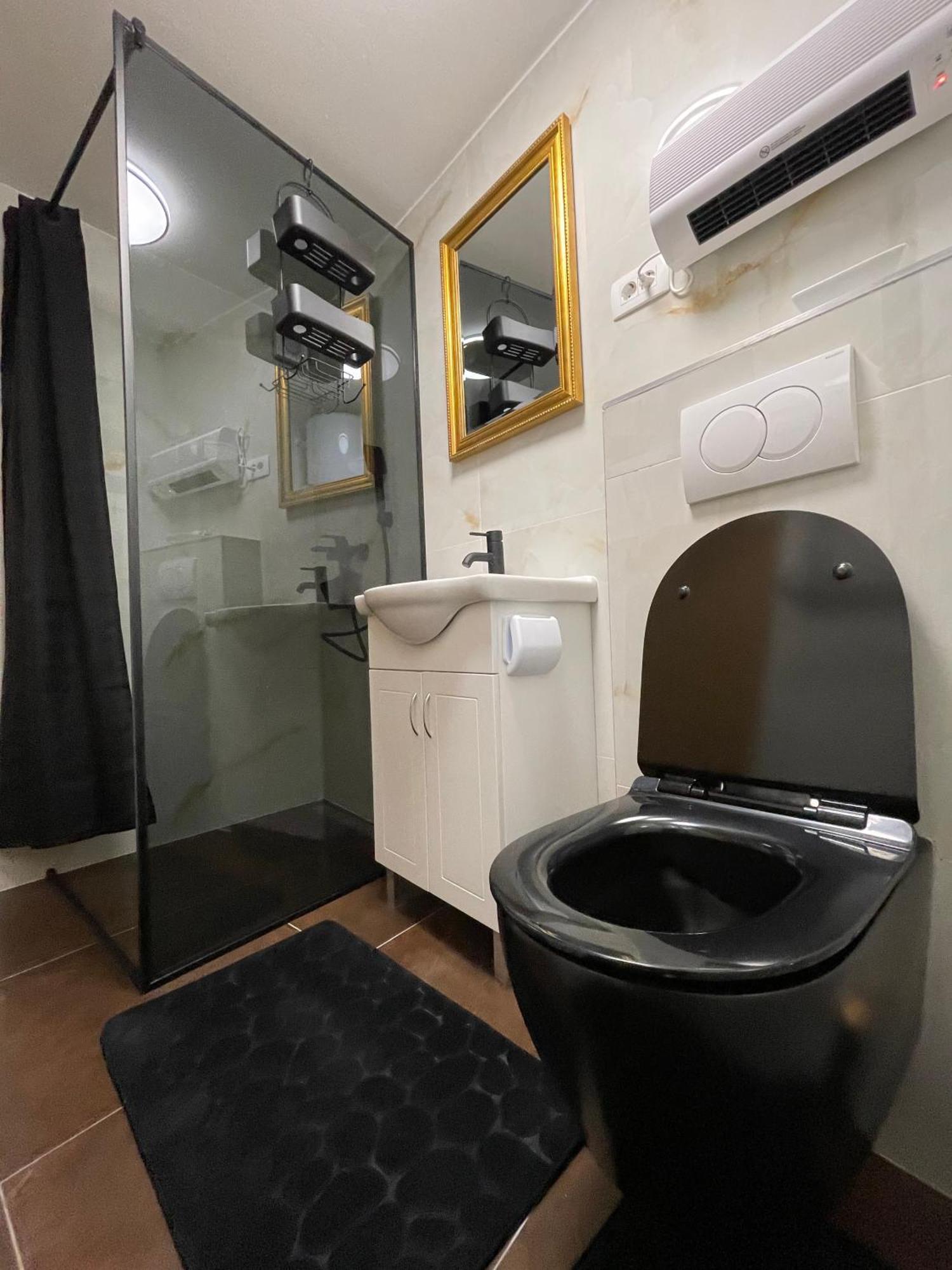 Tequila Apartments (Adults Only) Zadar Bilik gambar
